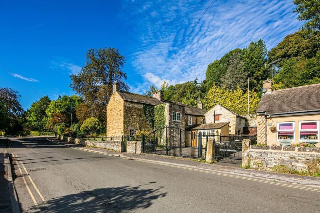The Artists Loft - A Superb Cottage Sensitively Converted From A Grade II Listed 17Th Century Building Bakewell Exteriér fotografie