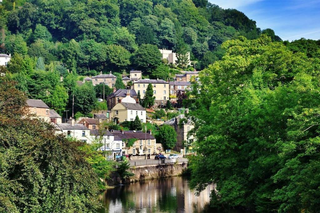 The Artists Loft - A Superb Cottage Sensitively Converted From A Grade II Listed 17Th Century Building Bakewell Exteriér fotografie